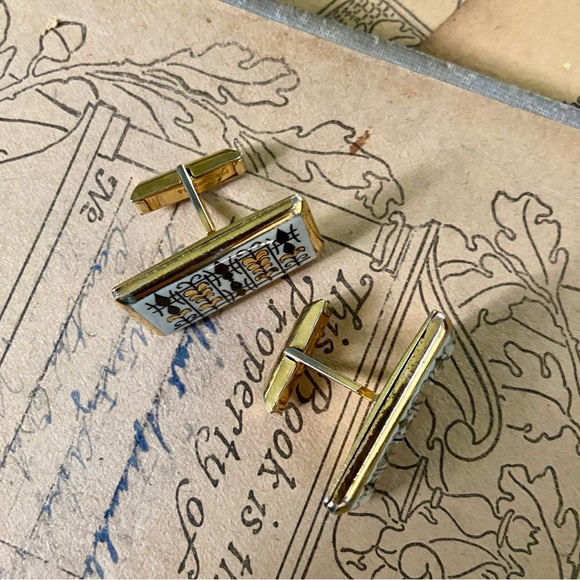 Vintage signed Victoria Fleming hand painted porcelain cufflinks - Picture 5 of 5